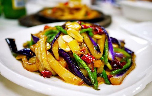 值得收藏的12条美食烹饪小窍门，让你迅速变大厨