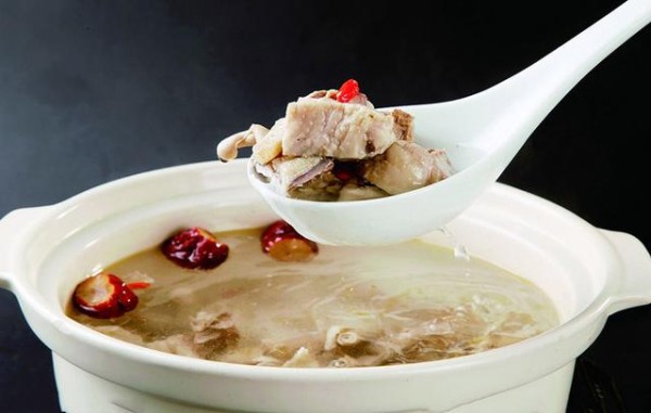 值得收藏的12条美食烹饪小窍门，让你迅速变大厨