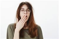 眼皮浮肿是什么原因造成的 眼皮浮肿怎么消除最快要吃药吗