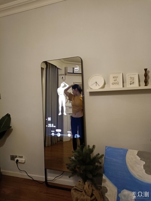FITMORE健身镜:照镜子的时间 =科学指导的健身_新浪众测
