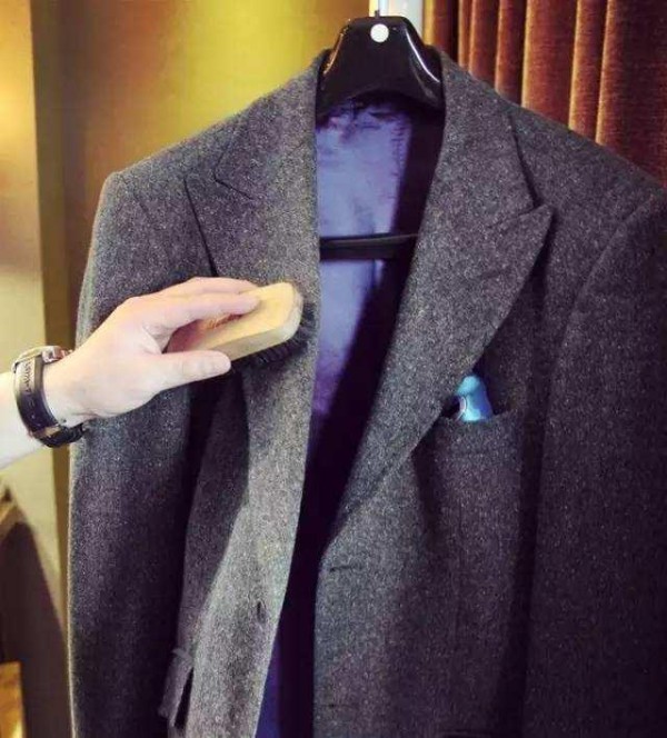 教白领们如何洗衣服，衬衫，领带，西服洗涤保养技巧大全