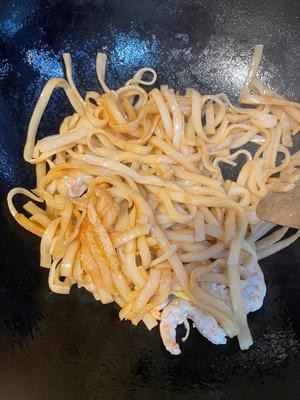 潮汕炒粿条(炒河粉)的做法 步骤6