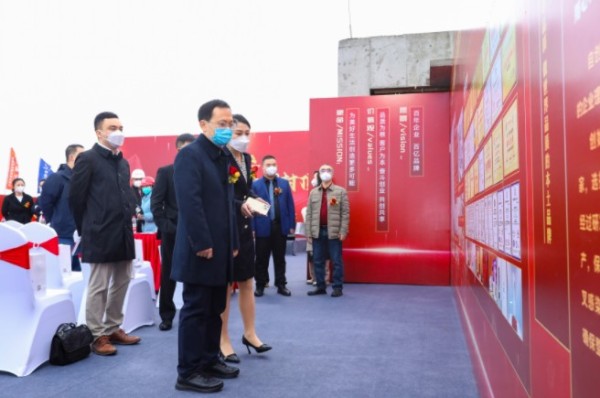 爱百伊总部大厦项目封顶仪式圆满完成插图(5)