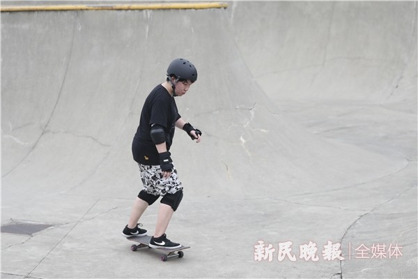 滑板公园-李铭珅.JPG