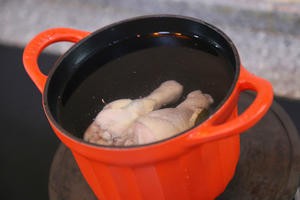 钵钵鸡----附详细料汁儿做法钵钵鸡的做法 步骤2