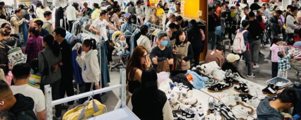 美特斯邦威康桥东路店现场