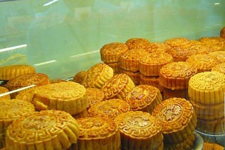 工商部门提醒:四个方面鉴别月饼质量