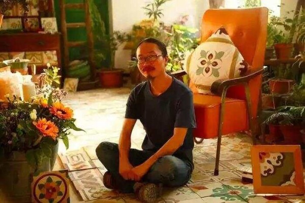 他花了十年时间收集别人不要的“破烂”？