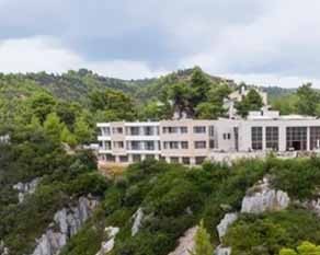 如何用万用表区分火线零线地线