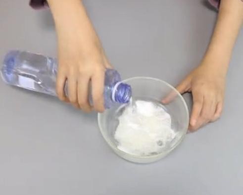家里厕所太臭了？一个简单的方法，一年四季都没有异味，真实用