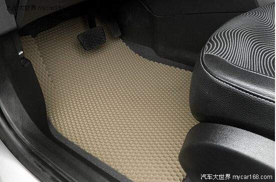 “金洪”轻型环保汽车脚垫，颠覆传统汽车内饰市场