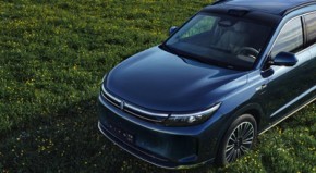 赛力斯发布三季报：前三季营收1066.27亿元 净利润40.38亿元