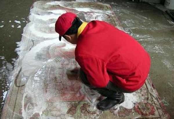 地毯湿洗清洗步骤