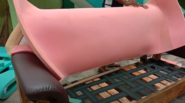 旧沙发翻新：让旧沙发焕然一新的翻新技巧与经验分享（旧沙发翻新妙招）(图8)