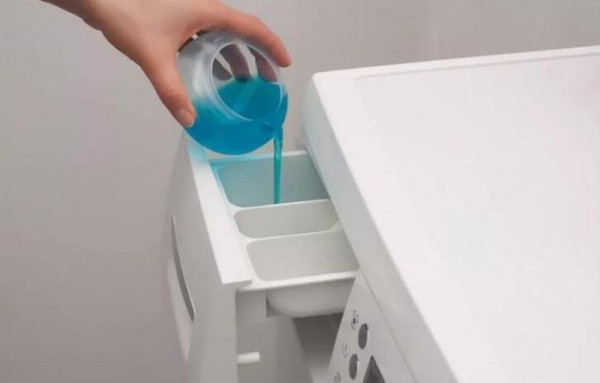 新买的衣服掉色怎么办？5招帮你搞定它