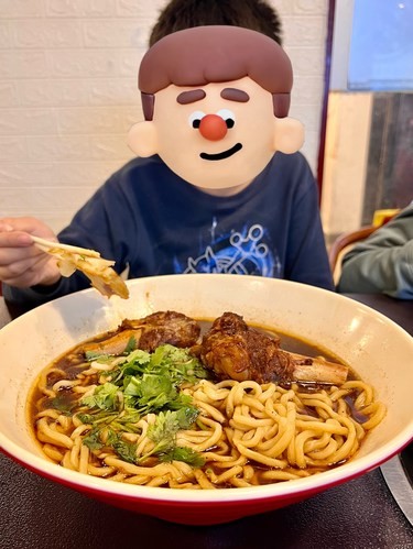 20元！这是一碗面？这是一大脸盆面！