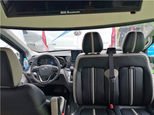 吉安市依维柯T型房车