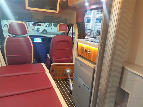 吉安市依维柯T型房车