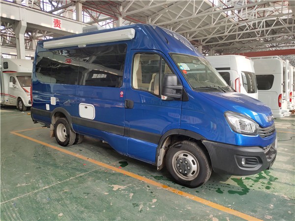 吉安市依维柯T型房车