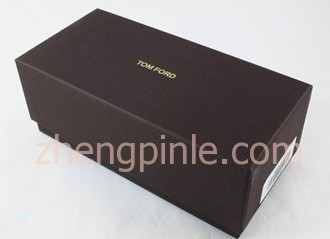 Tom Ford太阳镜的包装盒