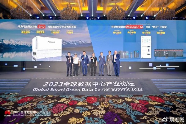 https://r.sinaimg.cn/large/article/59c487e0abe17e93b28846d518dbc422