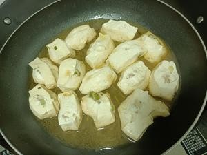 砂锅炖豆腐的做法 步骤1