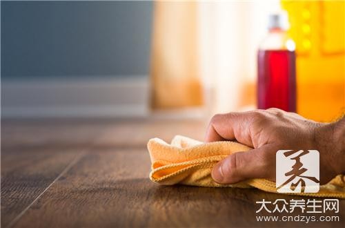 厨房油渍怎么去除呢