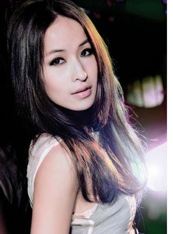 盘点娱乐圈单亲家庭长大的15大美女明星