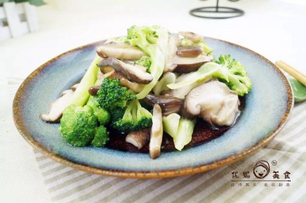 素食菜谱来啦｜9道健康素食，下饭又简单
