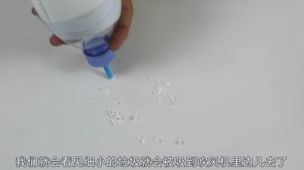 手机耳机孔有灰尘难清理？教你用吸管做成清理神器，简单好用