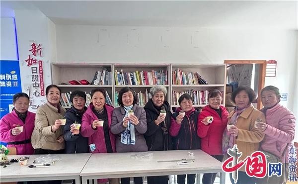 苏州工业园区新加社区开展“春风十里绿意盎然”绿植手工DIY活动