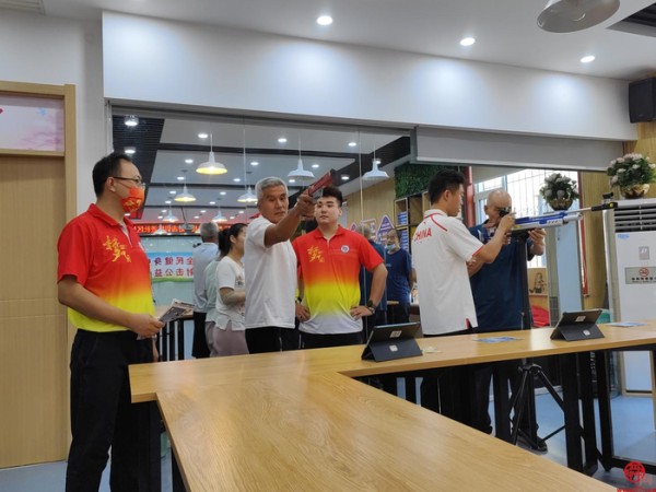 全民健身，乐享生活 济南市全民健身中心青少年射击公益活动进社区