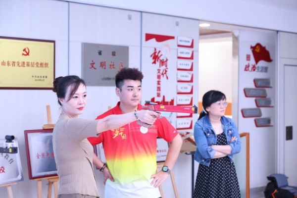 全民健身，乐享生活 济南市全民健身中心青少年射击公益活动进社区