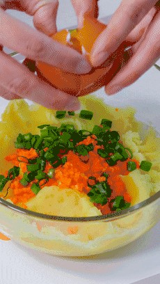 蔬菜土豆饼【宝宝辅食】的做法 步骤3