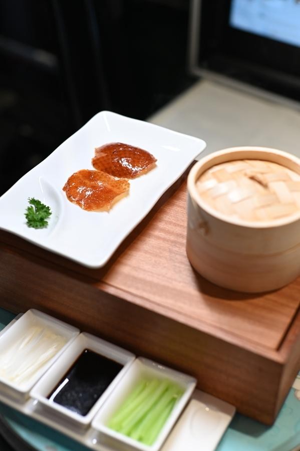 锦江饭店的北京烤鸭 董天晔 摄