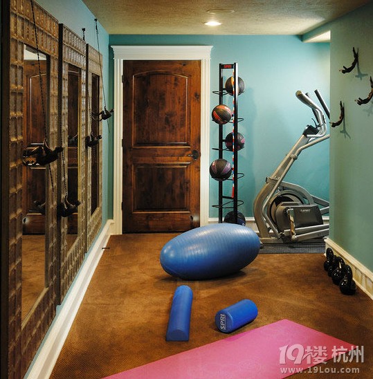 运动不出门 15个家用健身房小憩修身