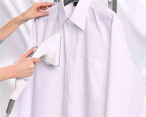衣服皱巴巴的怎么办？教你3个解决小妙招，轻松抚平皱褶