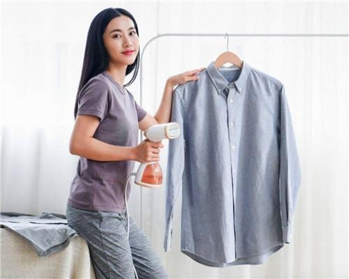衣服皱巴巴的怎么办？教你3个解决小妙招，轻松抚平皱褶