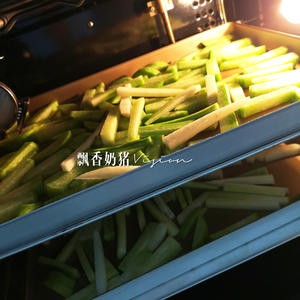 香辣萝卜干,懒人速成不晾晒法,包你喜欢的做法 步骤3