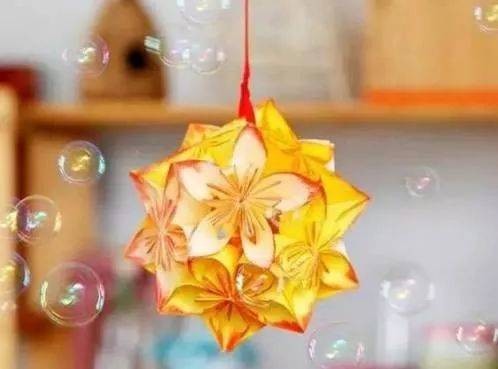 花球折纸吊饰