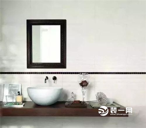 卫生间腰线位置图片