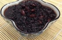 三黑粥(黑米黑豆黑芝麻)