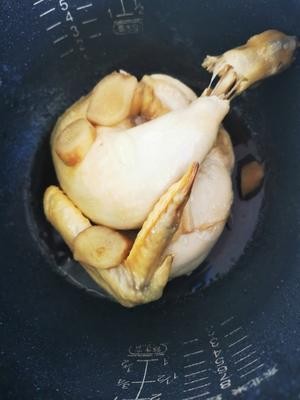 非常简单的电饭煲干蒸鸡的做法 步骤3