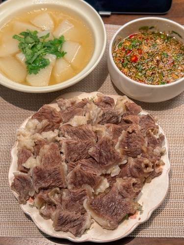 吃嗨了…白切牛肋条是什么人间美味啊！！