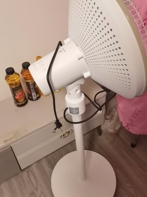 美的(Midea)取暖器/电暖器/电暖气家用小太阳/电热取暖炉节能台地两用电热扇/烤火炉速热暗光暖脚神器 NPT-HWR晒单图