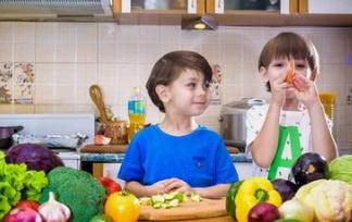 儿童饮食与健康知识 幼儿的一日三餐讲究的是均衡营养的摄入