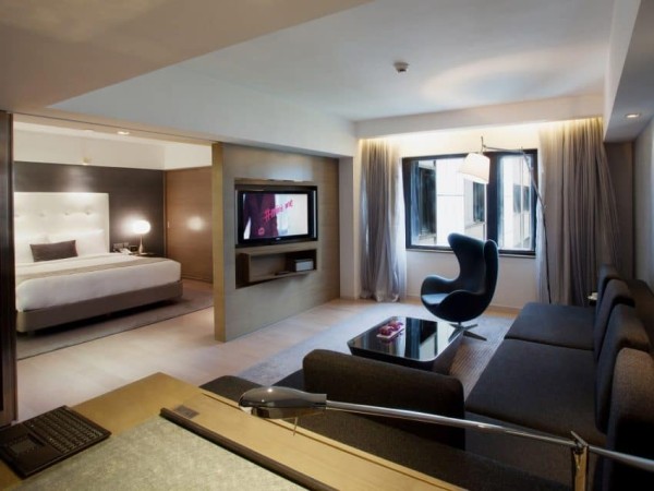 Mira Suite 70