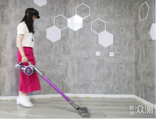 专为中国女性设计，吸尘器轻松吸尘更省力_新浪众测