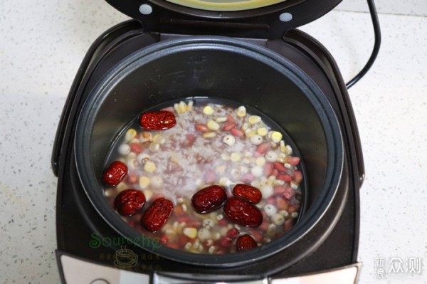 过年必做八宝饭，8种食材搭配营养高，寓意好_新浪众测