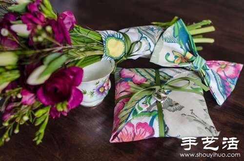 方巾创意DIY漂亮婚礼装饰物 - www.shouyihuo.com